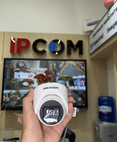 Камера внутренняя Hikvision TURBO HD DS-2CE76D0T-LPFS2.8mmO-STD