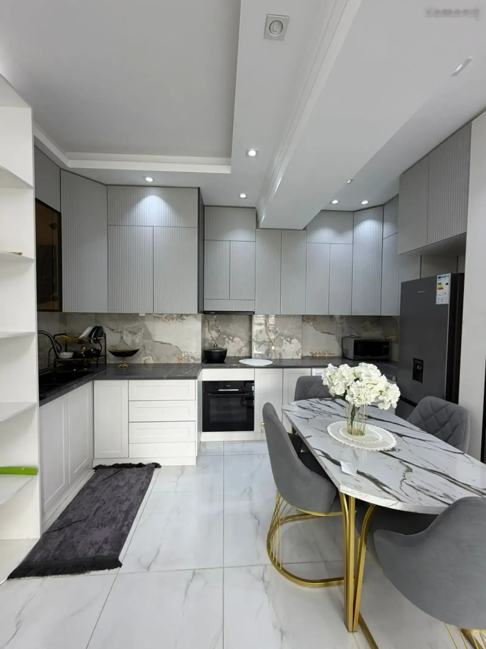 2-комн. квартира, 18 этаж, 115м², Опера и балет