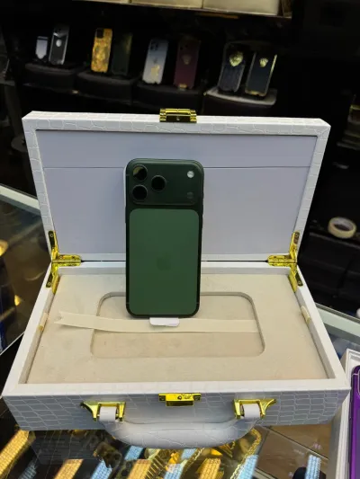 Apple iPhone 17 Pro Max, 256 gb, Silver — миниатюра 1