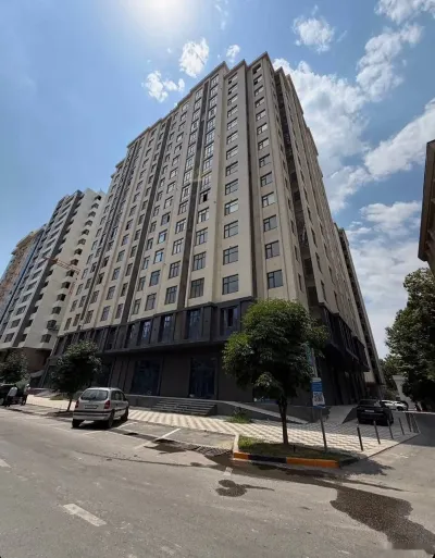 4-комн. квартира, 4 этаж, 150 м², Исмоили сомони,Славянский Аптекаи 5 — миниатюра 1