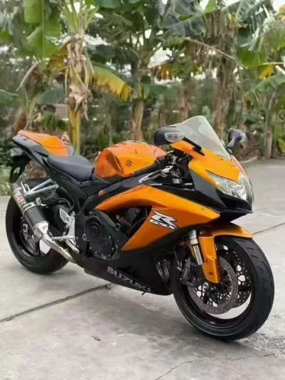 Мотоцикл Suzuki — миниатюра 2