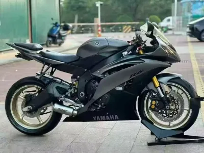 Мотоцикл Yamaha R6 — миниатюра 4