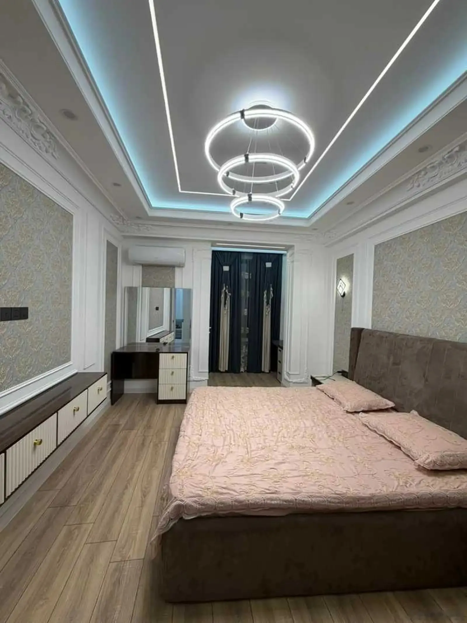 3-комн. квартира, 1 этаж, 105м², Сомони