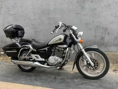 Мотоцикл Suzuki GZ150 — миниатюра 2
