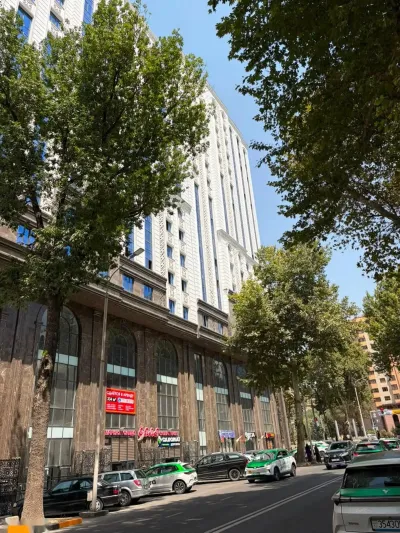 2-комн. квартира, 12 этаж, 128 м², Исмоили сомони, Северный