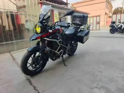 Мотоцикл Suzuki — миниатюра 1