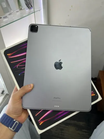 Планшет iPad 11
