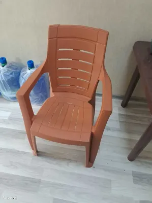 Стол со стульями