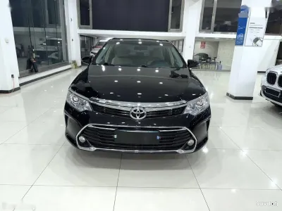 Toyota Camry, 2016