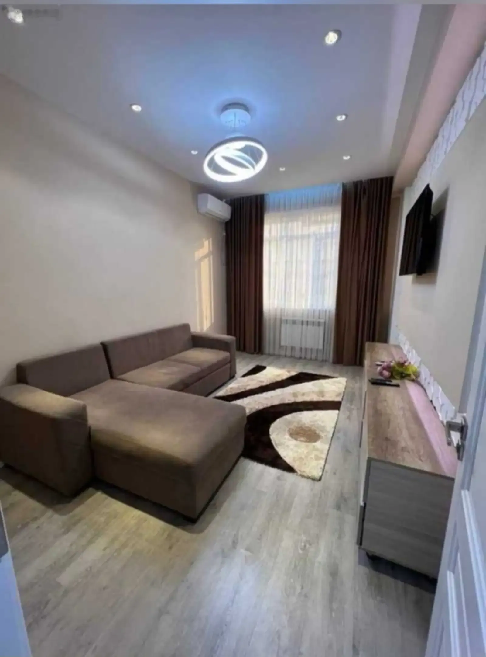 2-комн. квартира, 8 этаж, 73м², Овир
