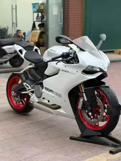 Мотоцикл Ducati — миниатюра 2