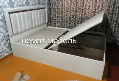 Кровать двухспальныя с подъемным механизм