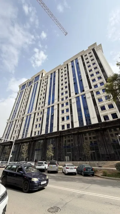 2-комн. квартира, 5 этаж, 90 м², Шохмансур Чорахаи Зелёный