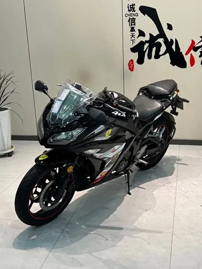 Мотоцикл Kawasaki 400 cc — миниатюра 4