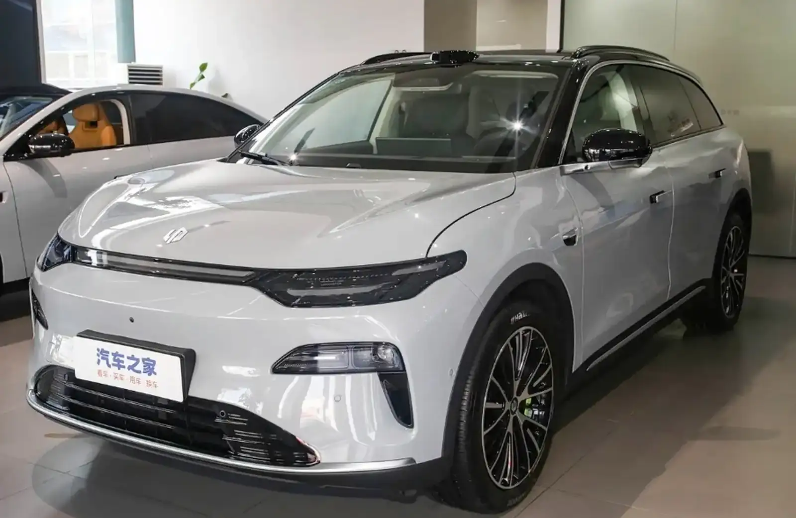 Leapmotor C11,