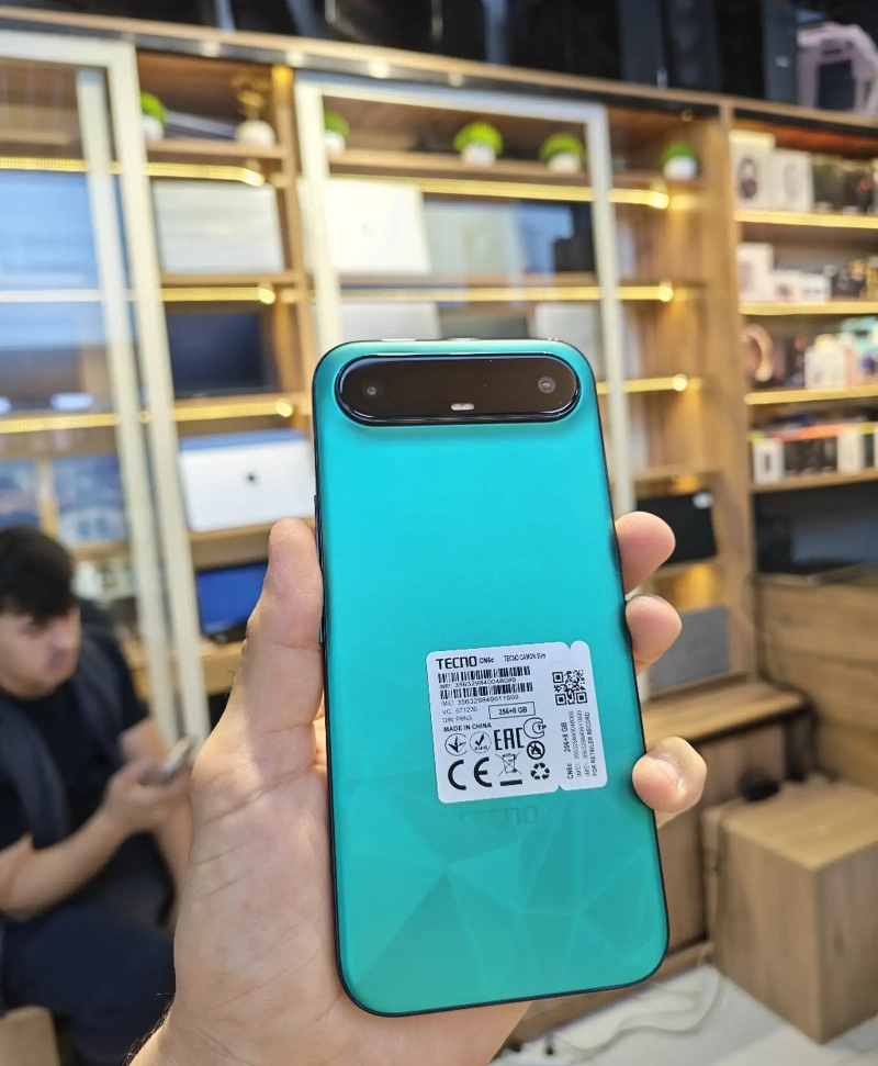 Tecno Spark Slim 16/256Gb black