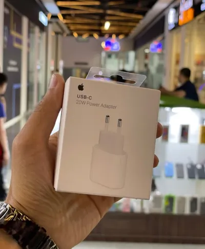 Зарядное устройство Apple 20W USB-C Power Adapter