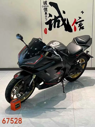 Мотоцикл Ducati 400 на заказ — миниатюра 3