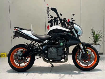 Мотоцикл Benelli 600 сс — миниатюра 4