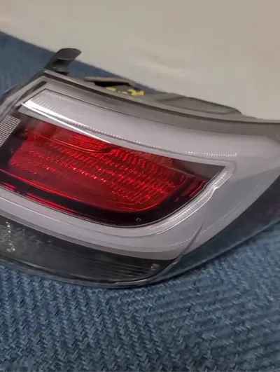 Задний стоп Hyundai Sanata Hybrid Limited 2014-2017 — миниатюра 2