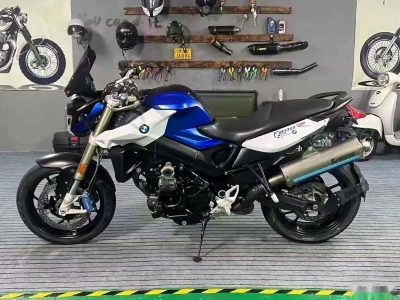 Мотоцикл BMW F800R — миниатюра 3