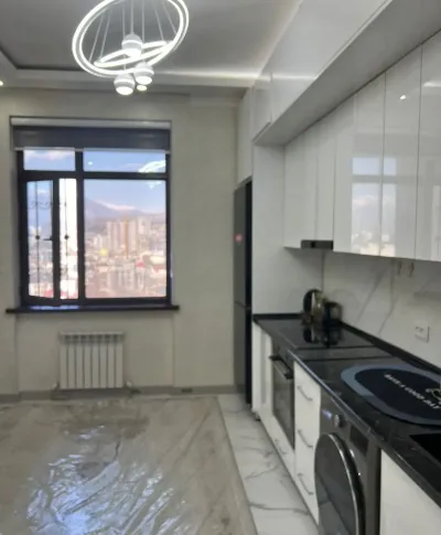 2-комн. квартира, 13 этаж, 75 м², Спартак