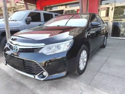 Toyota Camry, 2016