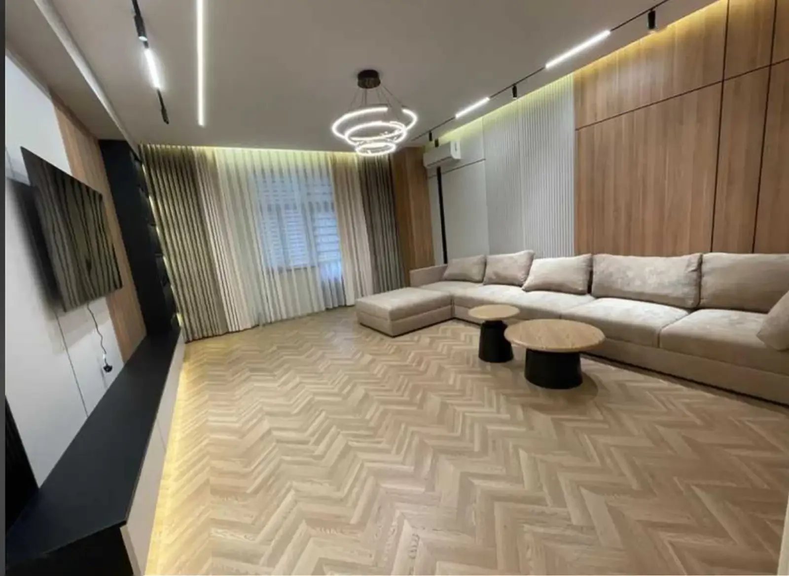 2-комн. квартира, 10 этаж, 100м², Славянский