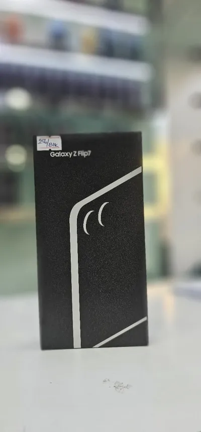 Samsung Galaxy Z Flip 7 5G 12GB 256GB