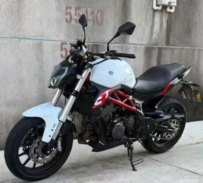 Мотоцикл Benelli — миниатюра 1