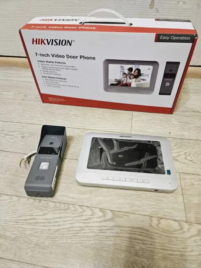 Домафон Hikvision KIS 205 — миниатюра 2