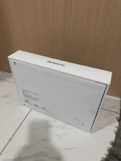 Ноутбук MacBook Pro 14 M4 16 512 — миниатюра 3