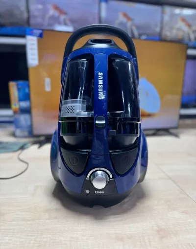 Пылесос SAMSUNG 8836