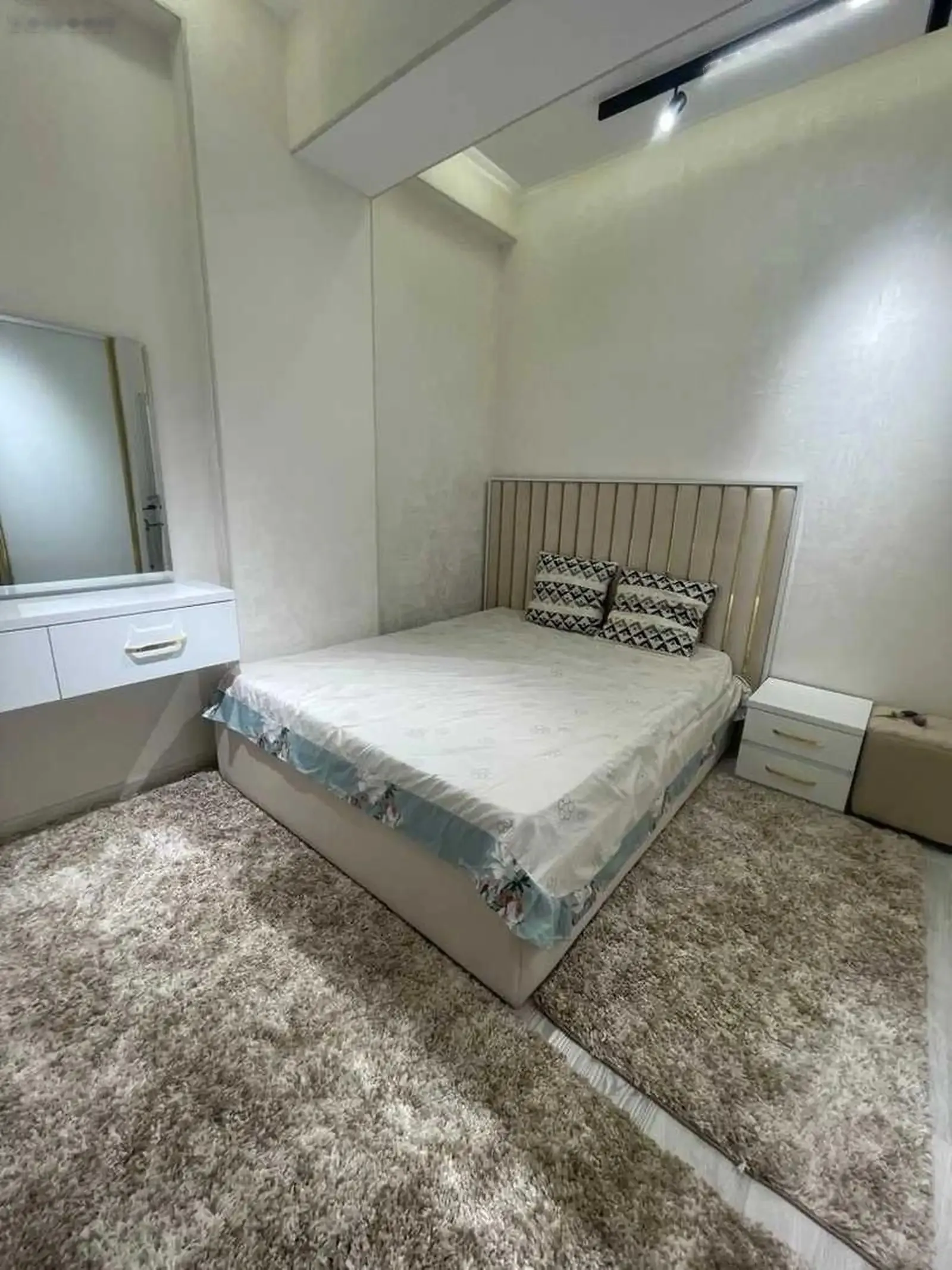 2-комн. квартира, 5 этаж, 65м², Скорый