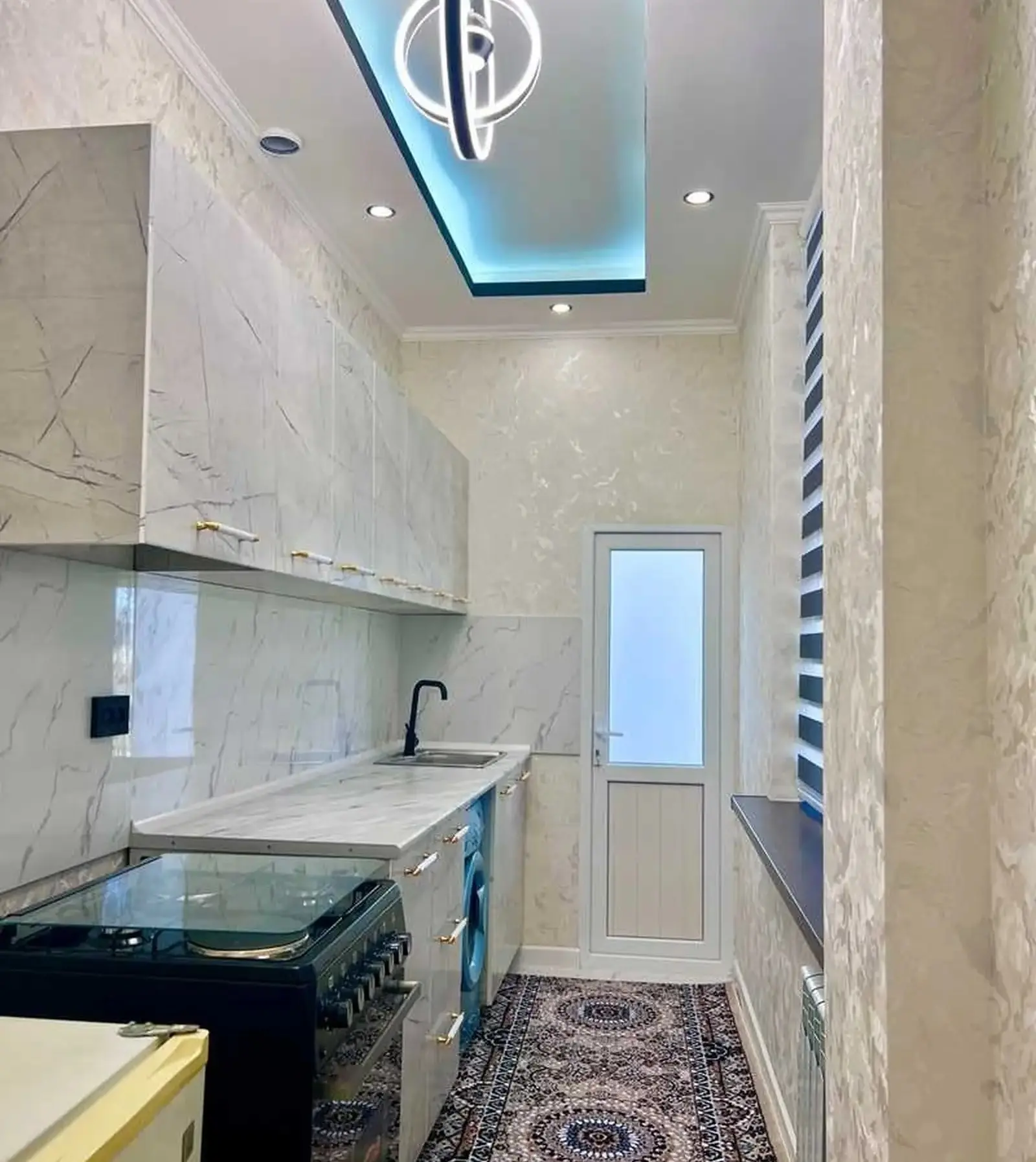 2-комн. квартира, 16 этаж, 60м², Шохмансур