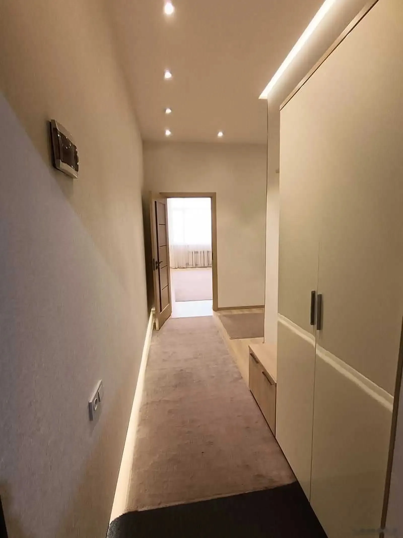 2-комн. квартира, 13 этаж, 70м², 82мкр доми артел
