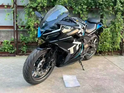 Мотоцикл Kawasaki на заказ — миниатюра 3