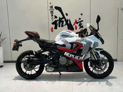 Мотоцикл Ducati 400 на заказ — миниатюра 2