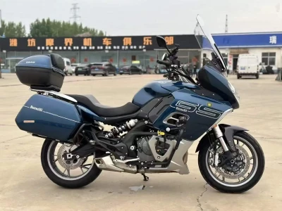 Мотоцикл Benelli cruise ralli 600