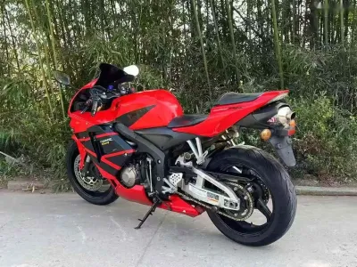 Мотоцикл Honda CBR 500 F5 — миниатюра 7