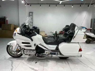 Мотоцикл Honda — миниатюра 3