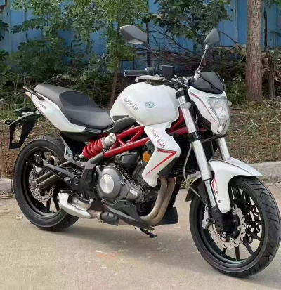 Мотоцикл Benelli — миниатюра 2