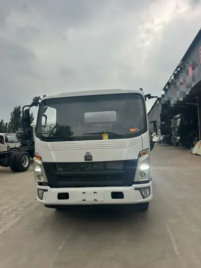 Автоцистерна HOWO, 2022 — миниатюра 2