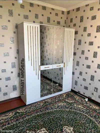 Шифоньер