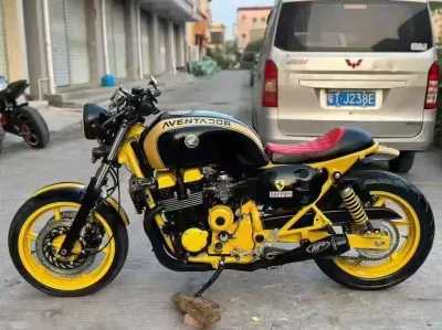 Мотоцикл Honda CB750 — миниатюра 3