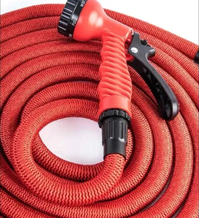Садовый шланг для полива растягивающийся до 37 метров Magic Garden Hose