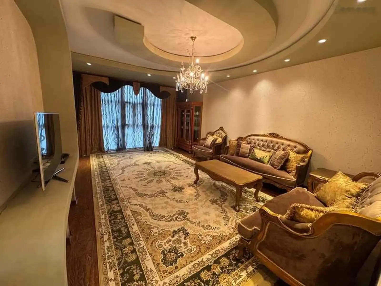 2-комн. квартира, 10 этаж, 92м², Овир