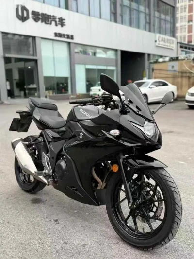 Мотоцикл Suzuki GSX250 — миниатюра 4
