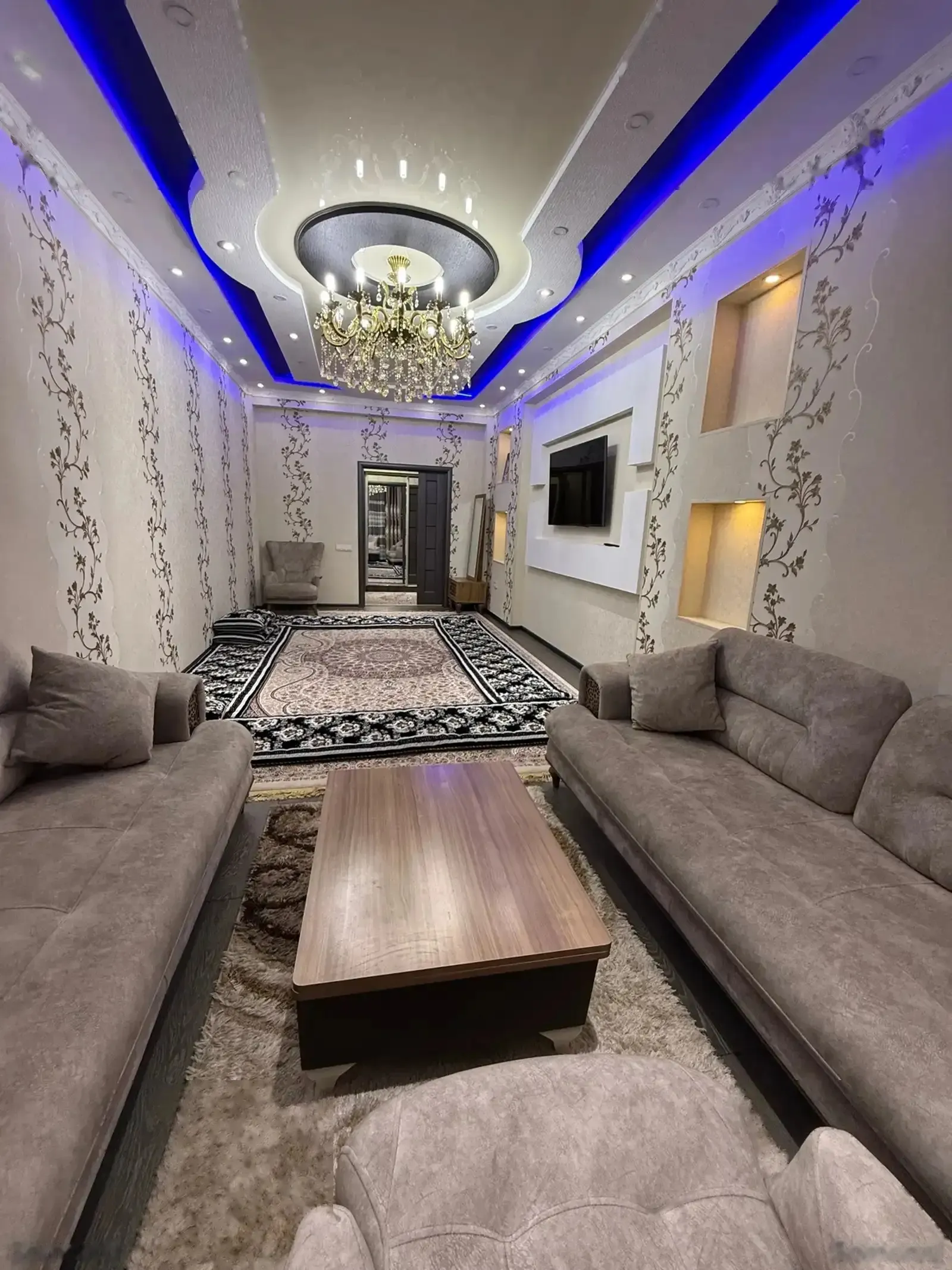 3-комн. квартира, 10 этаж, 90м², Рудаки 179 . дом Ёвар
