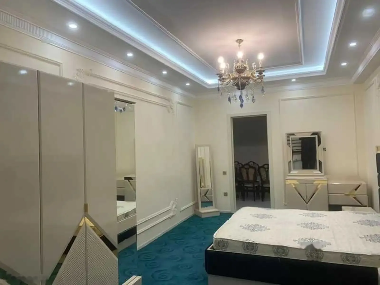 3-комн. квартира, 6 этаж, 115м², И.Сомони